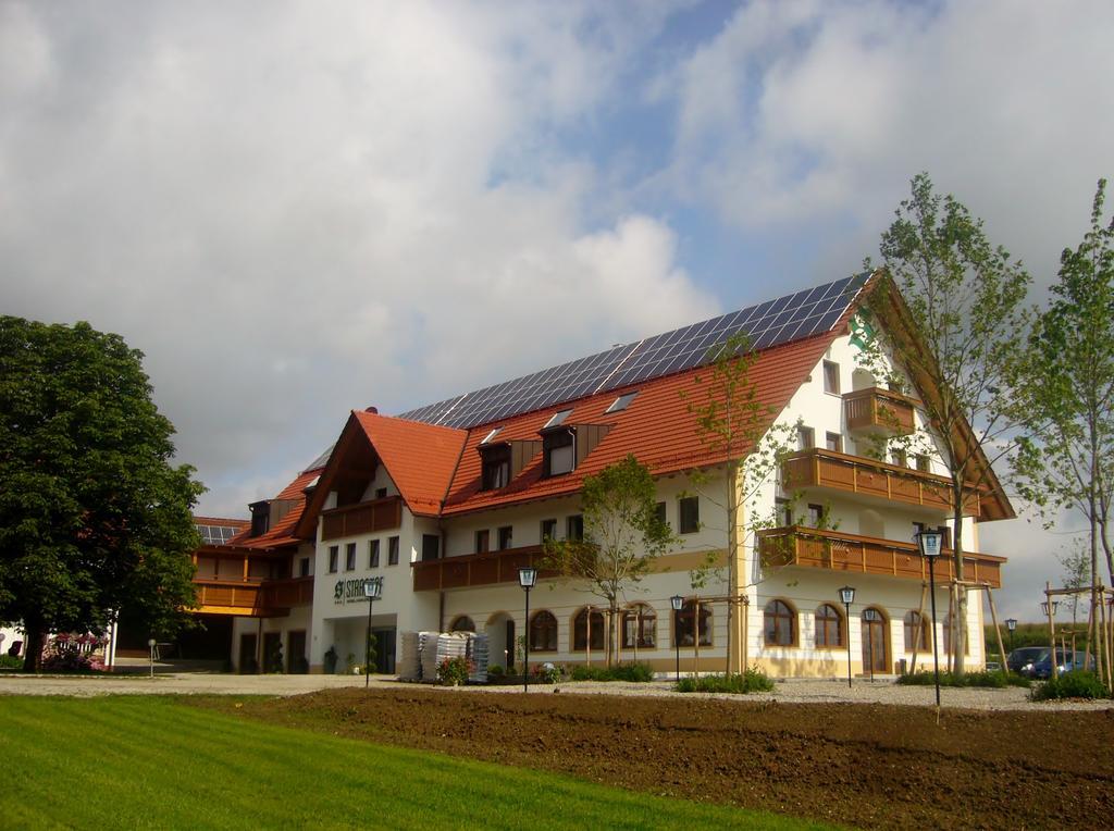 Hotel Strasshof Pfaffenhofen an der Ilm Buitenkant foto