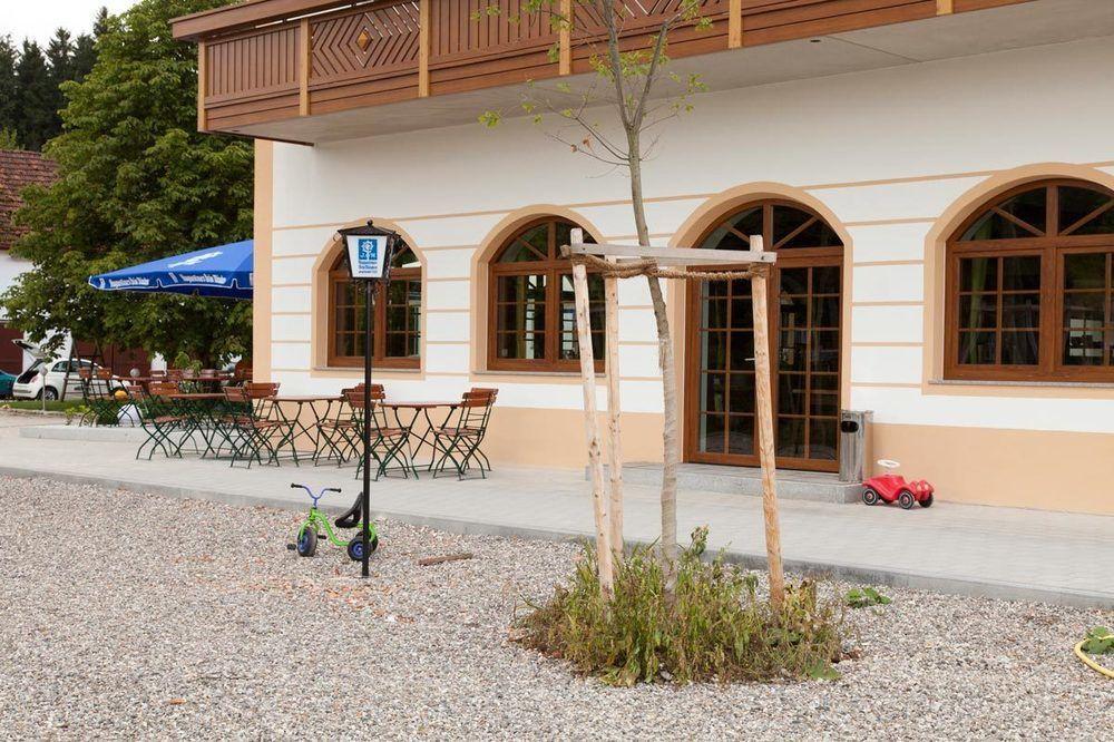 Hotel Strasshof Pfaffenhofen an der Ilm Buitenkant foto